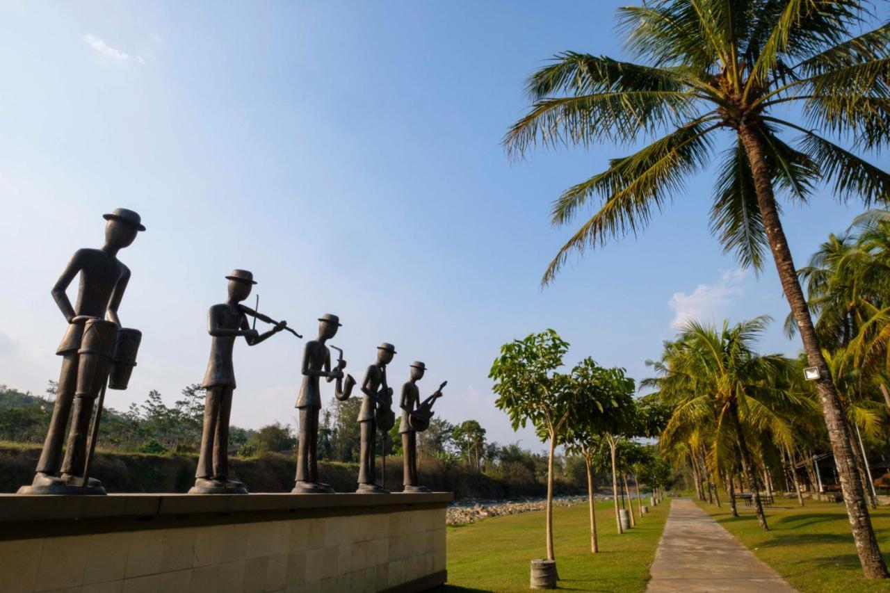 Puri Asri Hotel & Resort Magelang Eksteriør billede